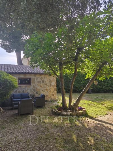 Image No.11-2 Bed House for sale