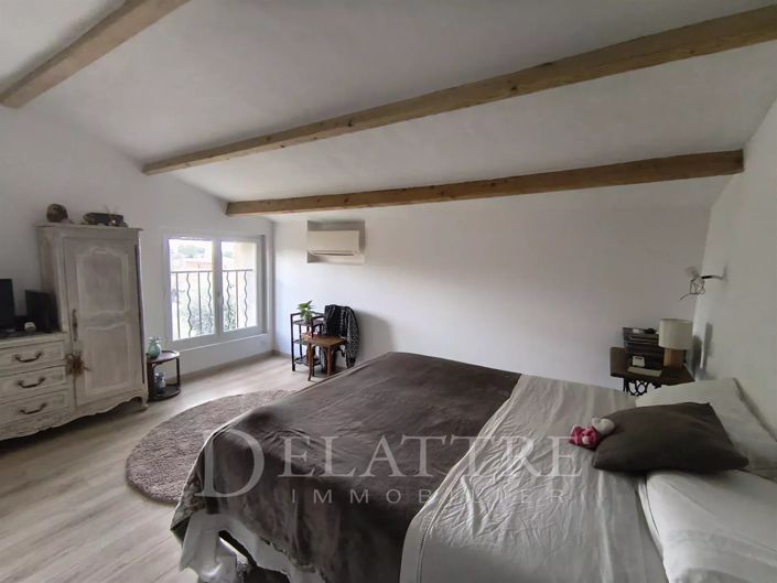 Image No.7-2 Bed House for sale