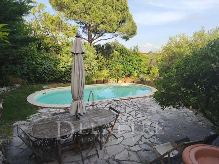 Image No.9-2 Bed House for sale