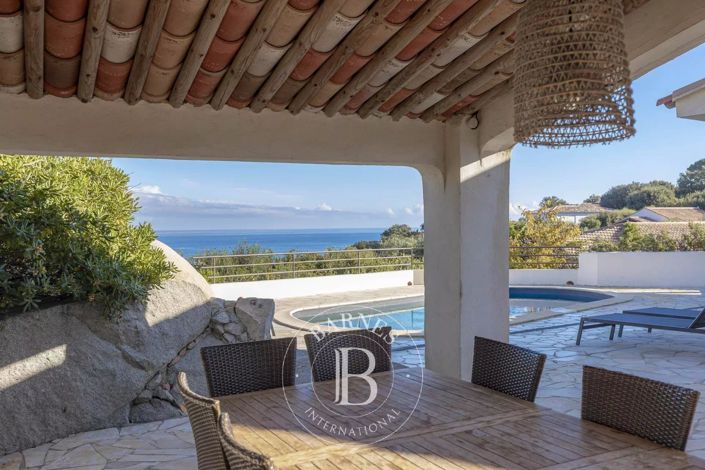 Image No.3-5 Bed House for sale