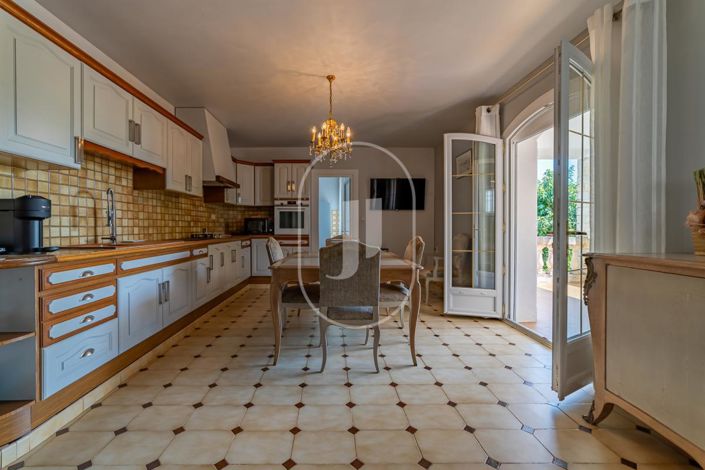 Image No.4-3 Bed House for sale