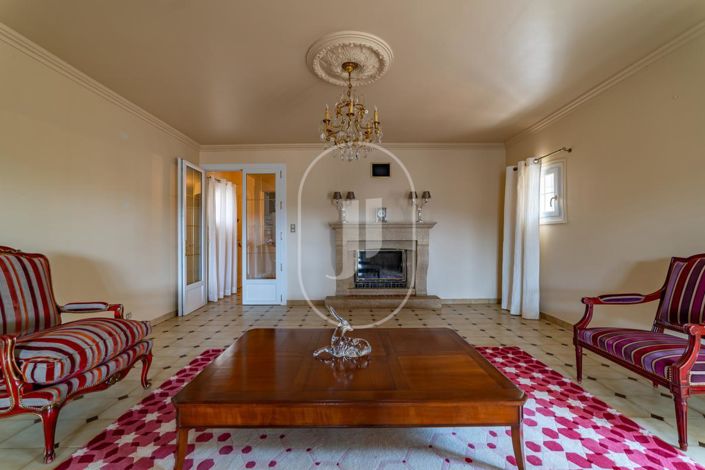 Image No.5-3 Bed House for sale