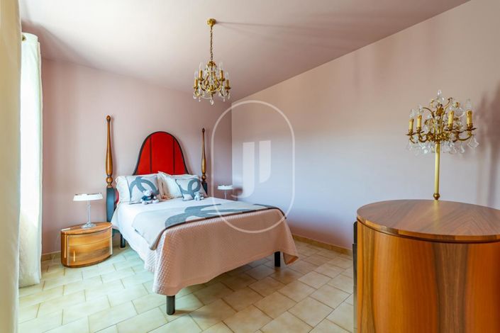 Image No.7-3 Bed House for sale