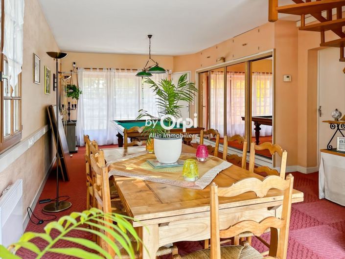 Image No.10-4 Bed House for sale