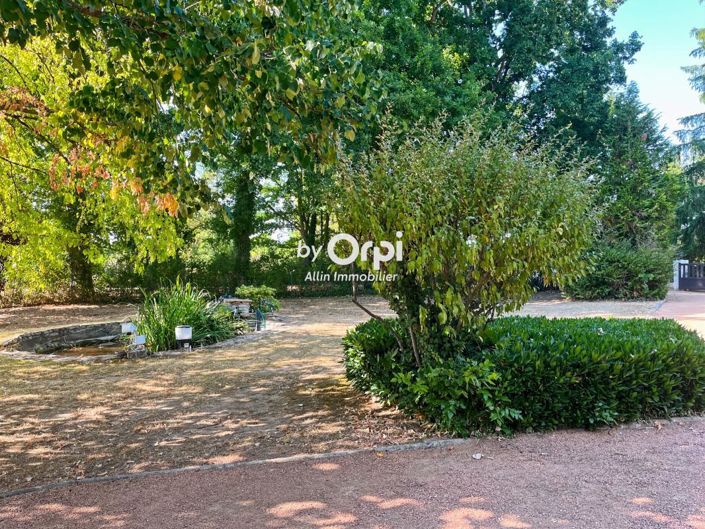 Image No.20-4 Bed House for sale