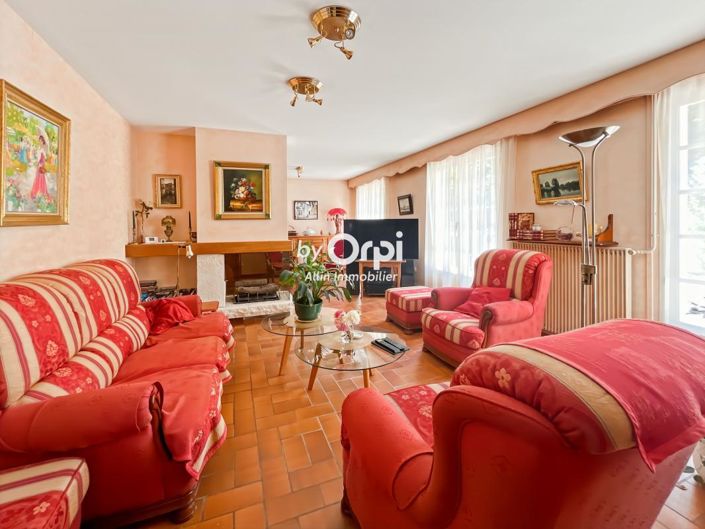 Image No.3-4 Bed House for sale