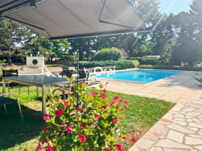 Image No.6-4 Bed House for sale