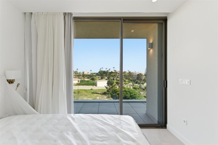 Image No.19-3 Bed Apartment for sale