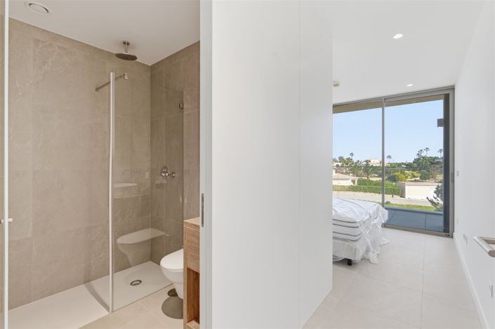 Image No.21-3 Bed Apartment for sale