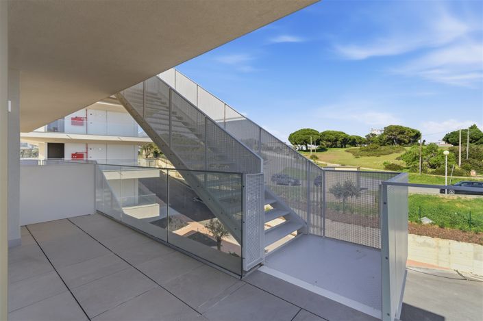 Image No.8-3 Bed Apartment for sale