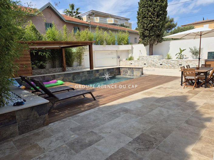 Image No.3-3 Bed House for sale