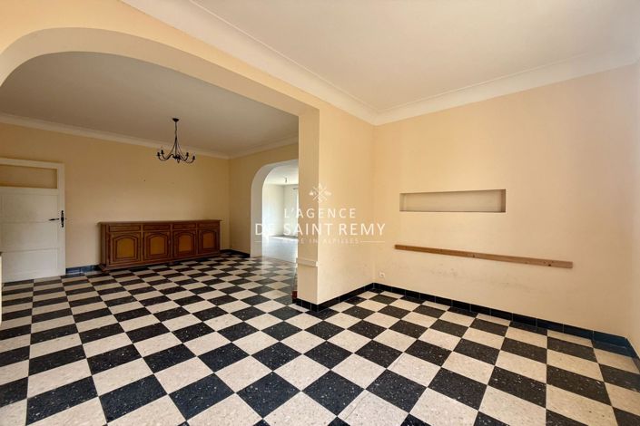 Image No.11-2 Bed House for sale