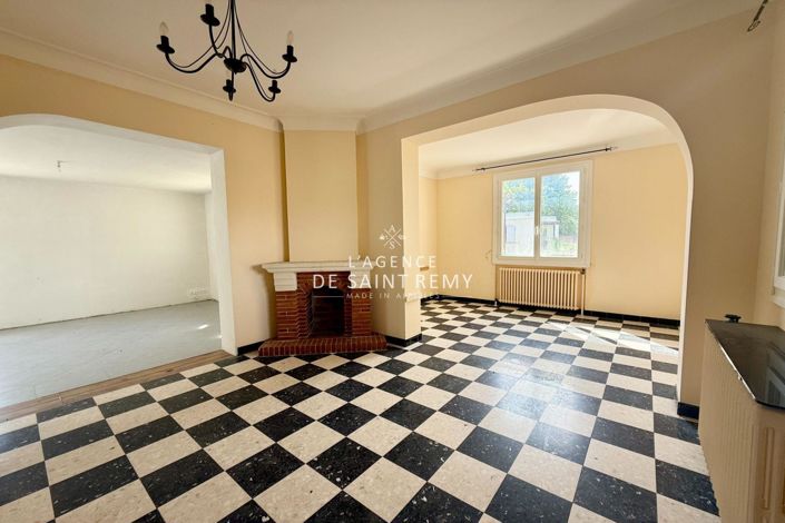 Image No.9-2 Bed House for sale