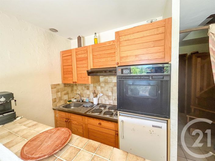 Image No.6-2 Bed House for sale