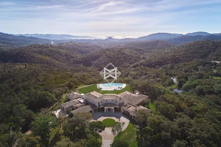 Image No.2-17 Bed House for sale