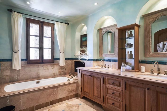 Image No.23-17 Bed House for sale