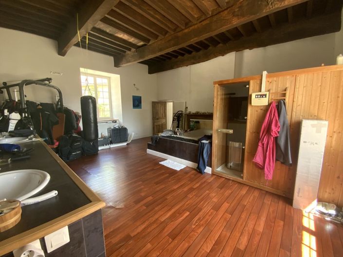 Image No.15-4 Bed House for sale