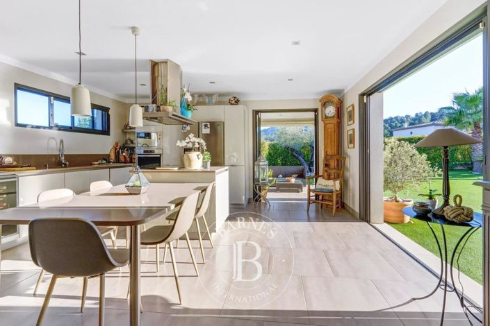 Image No.6-Maison de 4 chambres à vendre à Le Plan-de-la-Tour