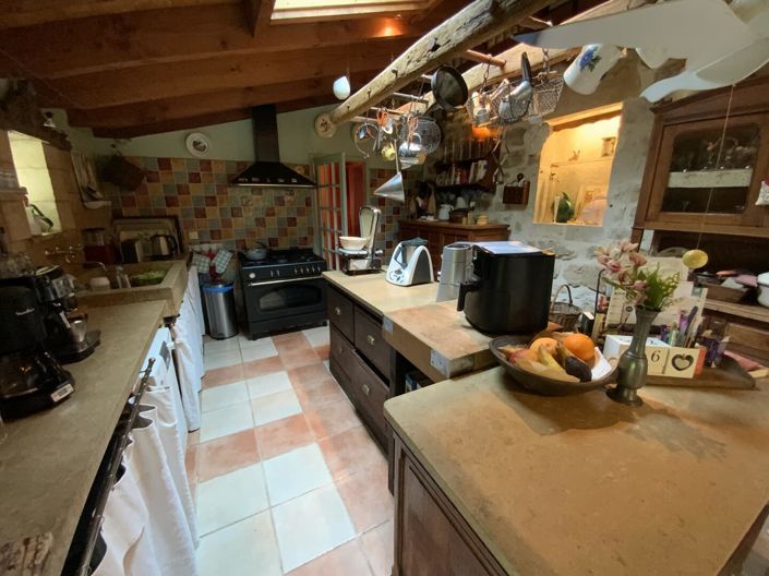 Image No.5-5 Bed House for sale