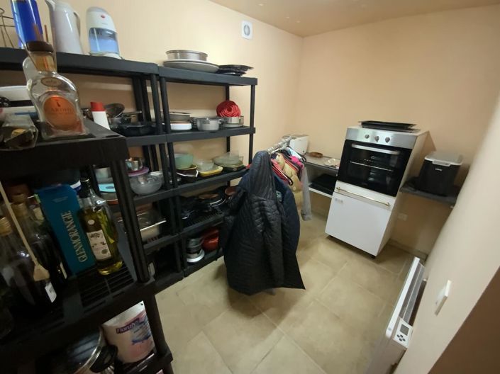 Image No.7-5 Bed House for sale