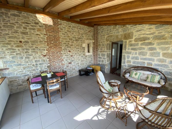 Image No.10-9 Bed House for sale