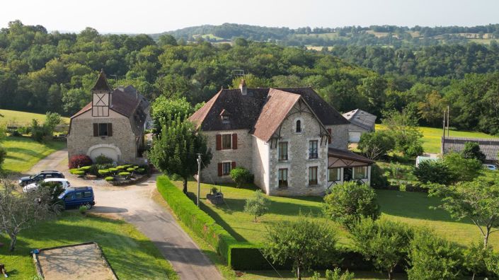 Image No.2-9 Bed Property for sale