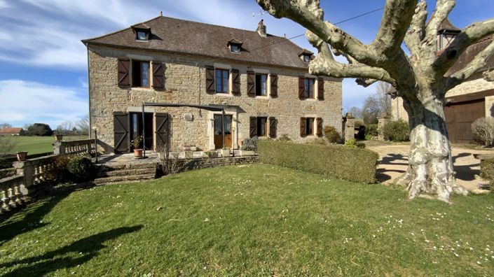 Image No.4-9 Bed Property for sale