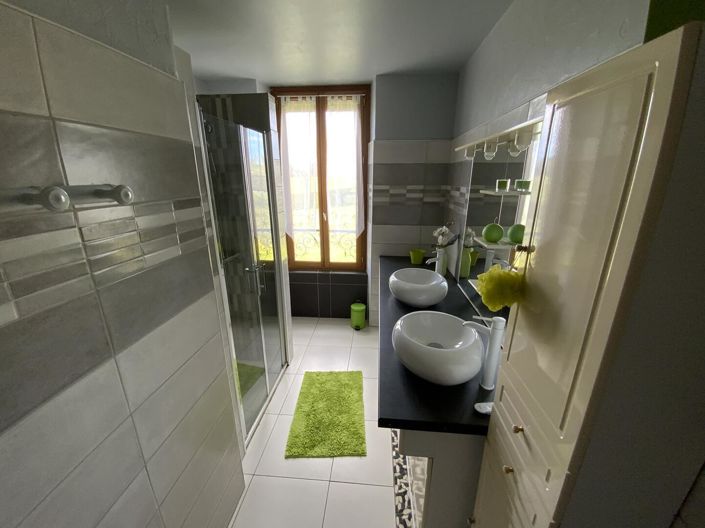 Image No.16-9 Bed House for sale