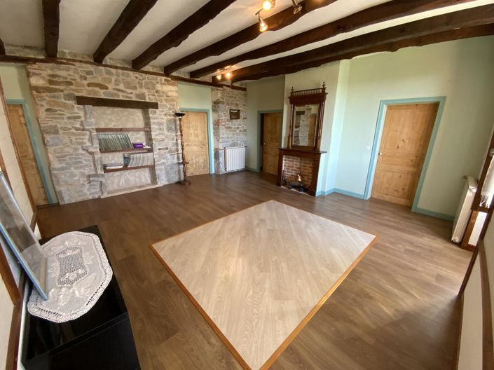 Image No.20-9 Bed House for sale