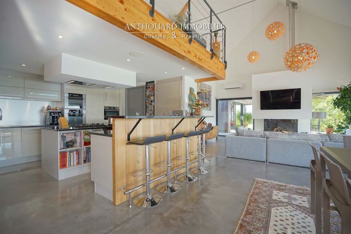 Image No.26-5 Bed House for sale