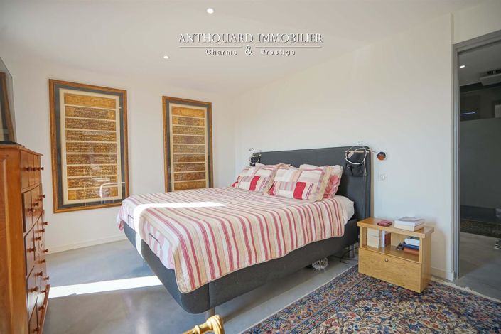 Image No.42-5 Bed House for sale