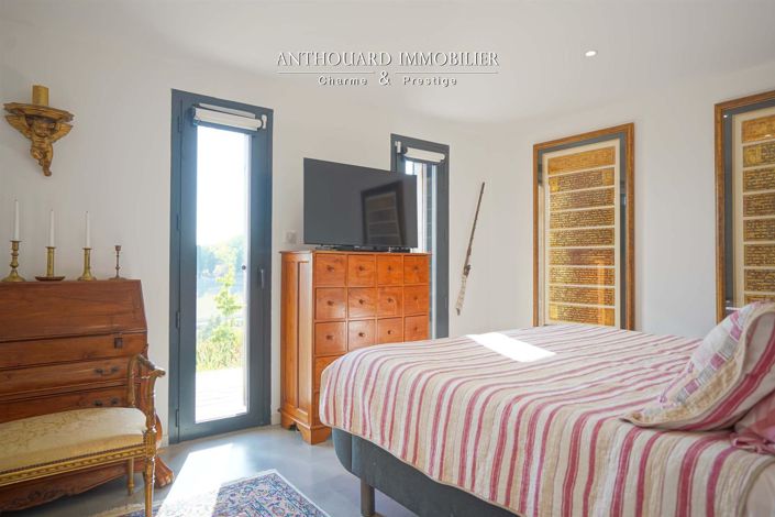 Image No.43-5 Bed House for sale