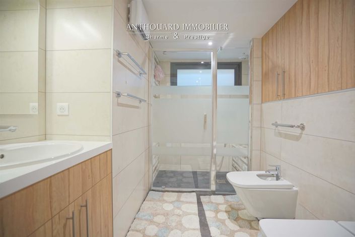 Image No.49-5 Bed House for sale