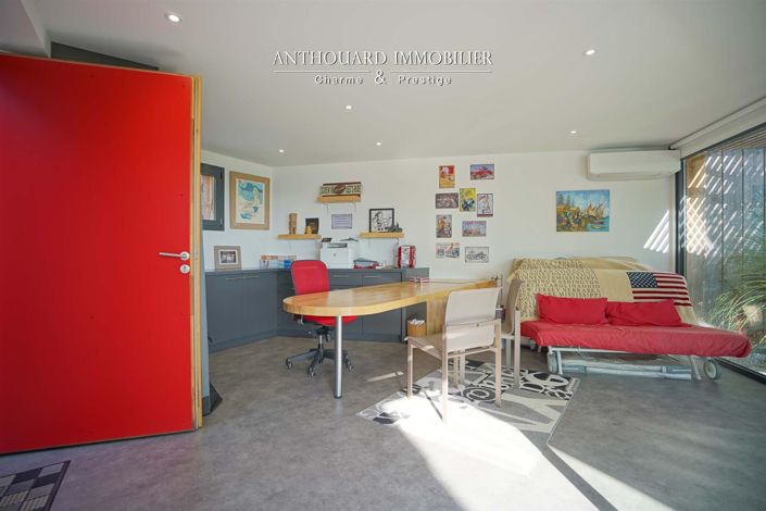 Image No.50-5 Bed House for sale