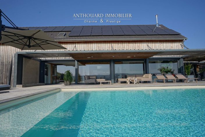 Image No.6-5 Bed House for sale