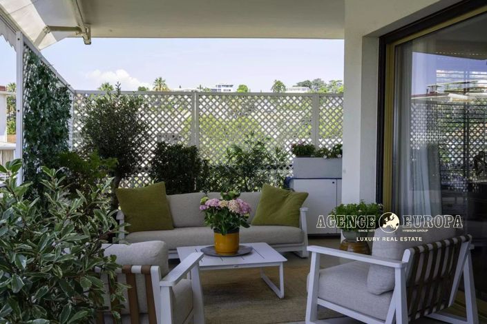 Image No.8-3 Bed Apartment for sale