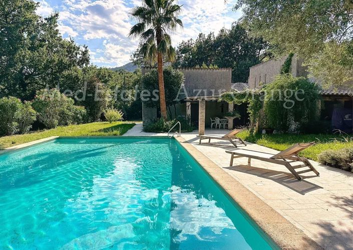 Image No.1-6 Bed House for sale