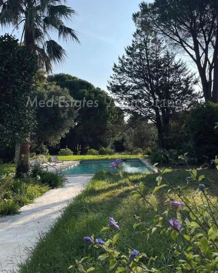 Image No.10-6 Bed House for sale