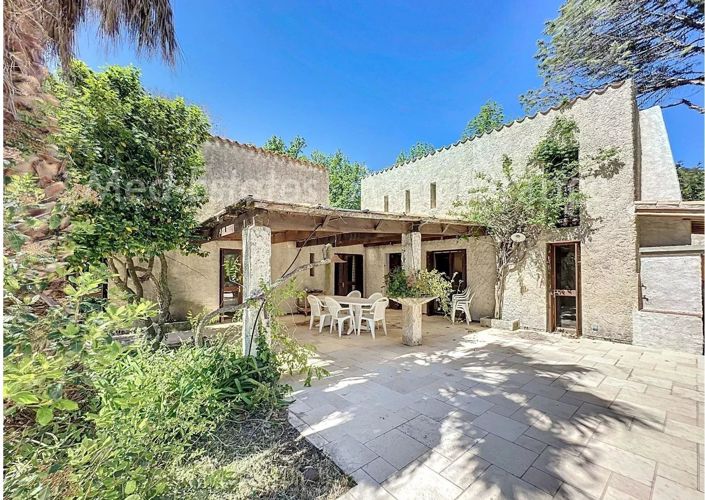 Image No.13-6 Bed House for sale