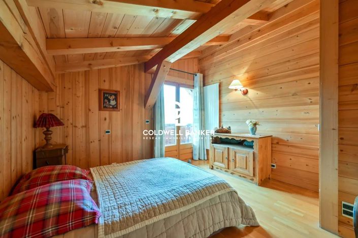 Image No.16-4 Bed House for sale