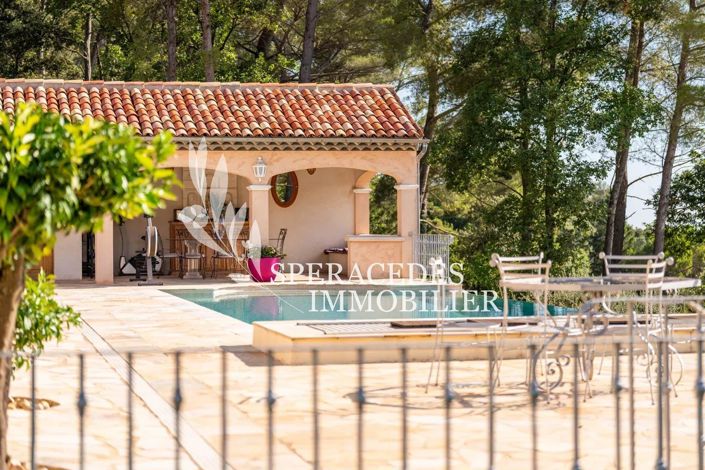 Image No.16-4 Bed House for sale