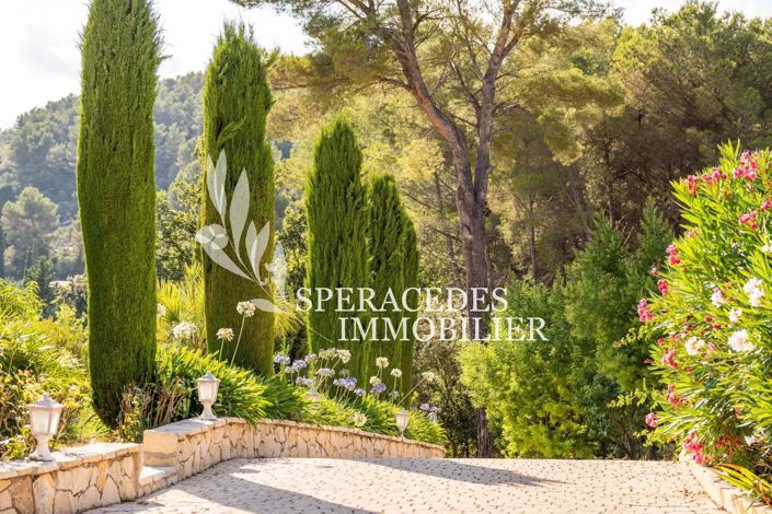 Image No.20-4 Bed House for sale