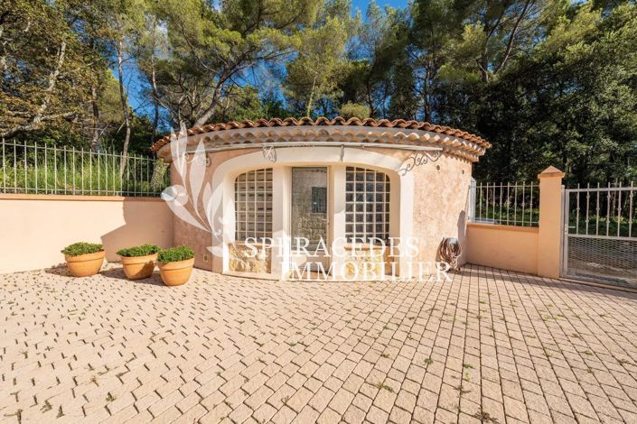 Image No.21-4 Bed House for sale