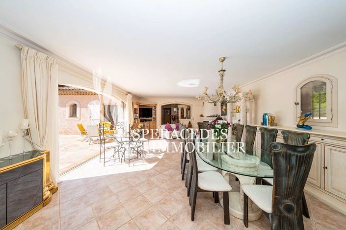 Image No.7-4 Bed House for sale