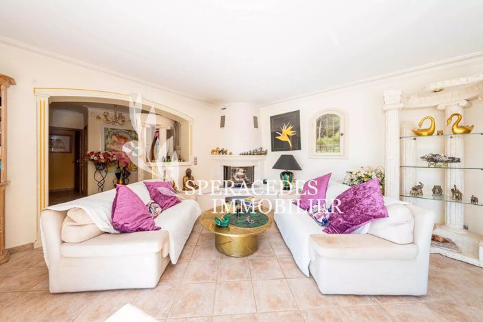 Image No.9-4 Bed House for sale