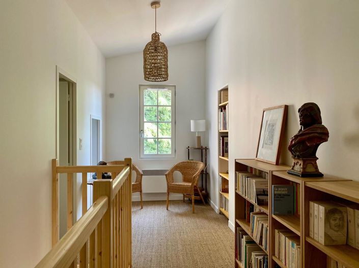 Image No.6-4 Bed House for sale