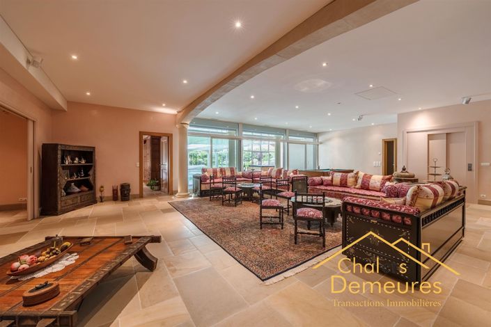 Image No.13-6 Bed House for sale