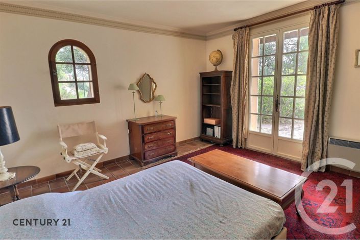 Image No.12-4 Bed House for sale