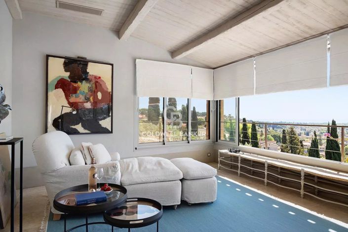 Image No.13-7 Bed House for sale