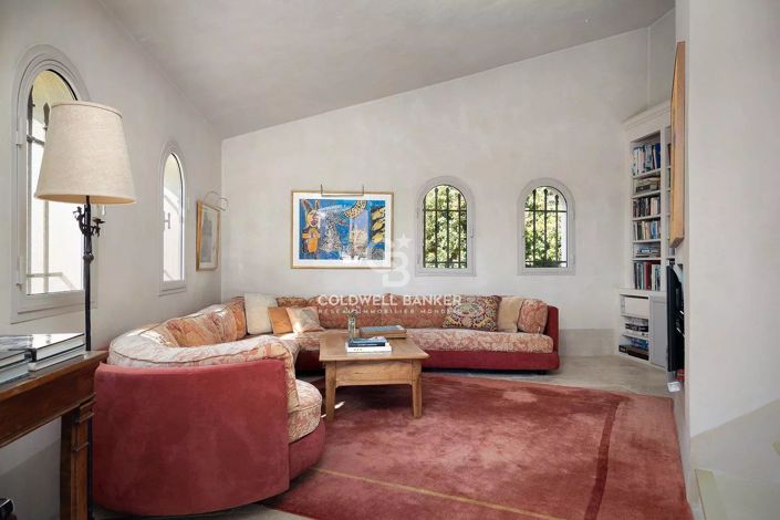 Image No.15-7 Bed House for sale